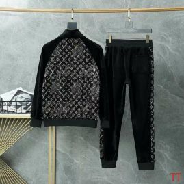 Picture of LV SweatSuits _SKULVM-3XLttln11529283